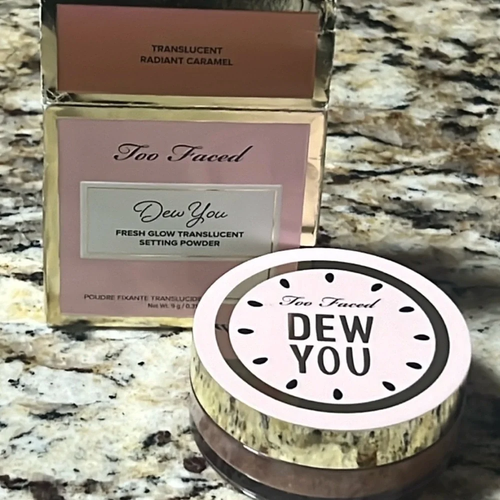 💕🌙Too Faced Dew You Radiant Caramel Setting Powder